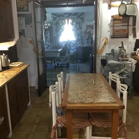 La Cerisaie. Bed & Breakfast *